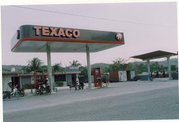 texacogazstationvxbg.jpg